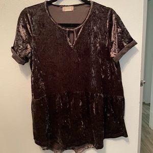 Altar’d State Size Small Crushed Velvet Green Peplum Keyhole Top